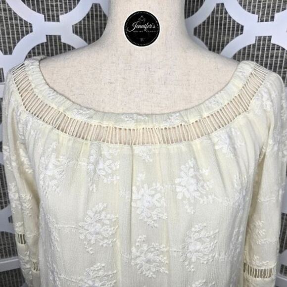 Astr Cream Off The Shoulder Floral Embroidered Ladder Trim Dress Size XS - Picture 4 of 13